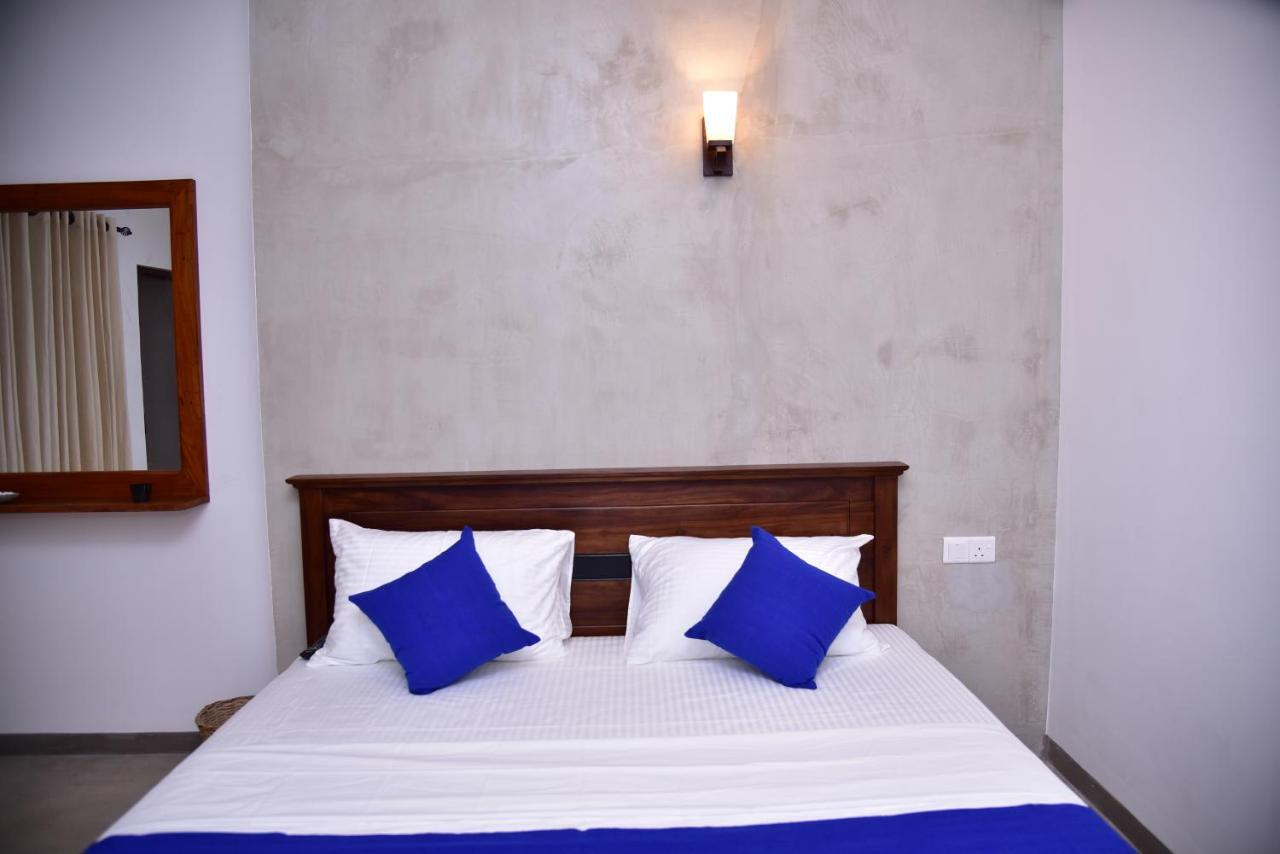 Lily Holiday Apartments Hikkaduwa Exterior photo