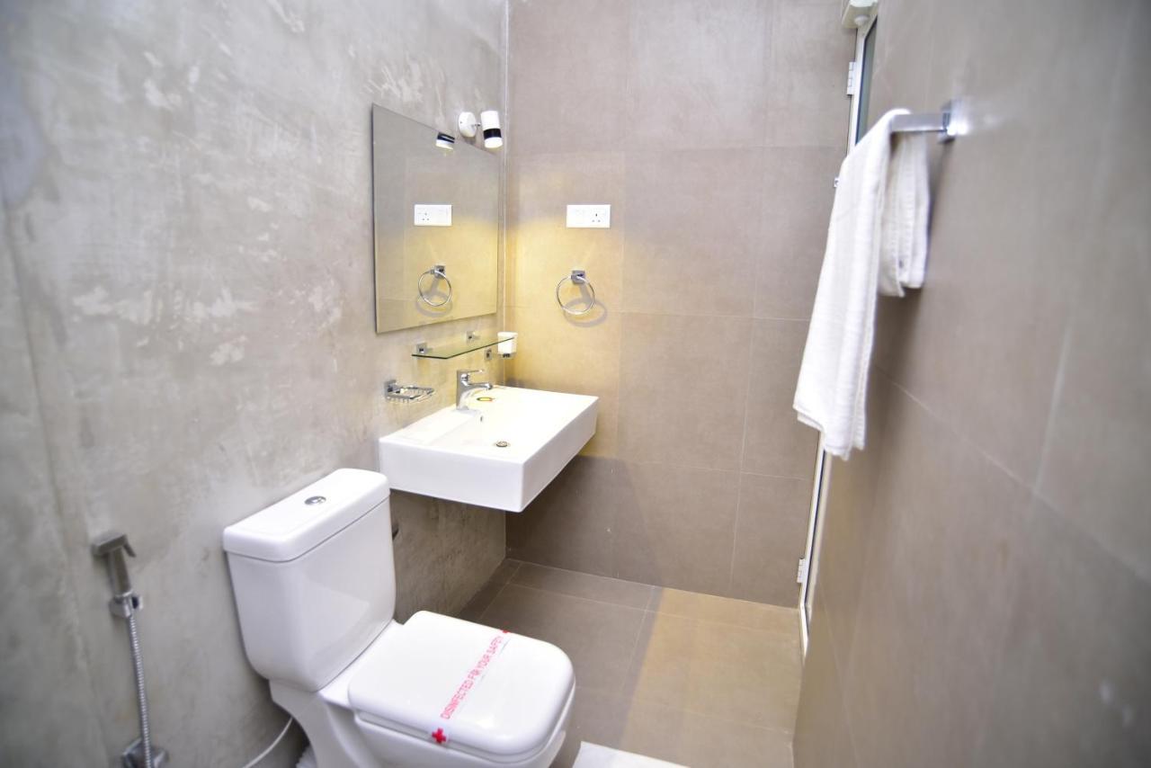 Lily Holiday Apartments Hikkaduwa Exterior photo